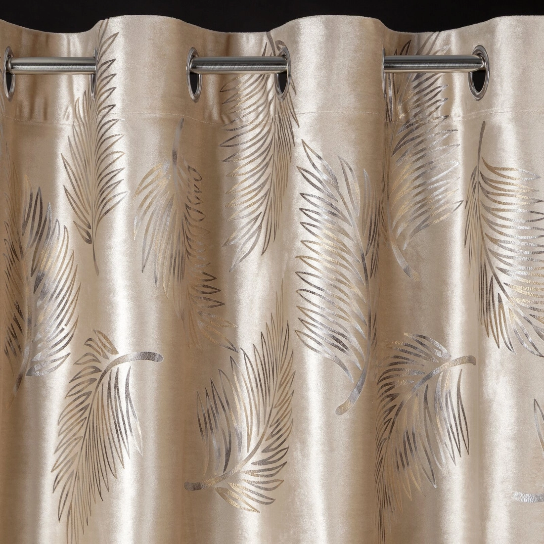 Závěs 140x250 cm sametový béžovo-zlatý na kovové kroužky IDALIA