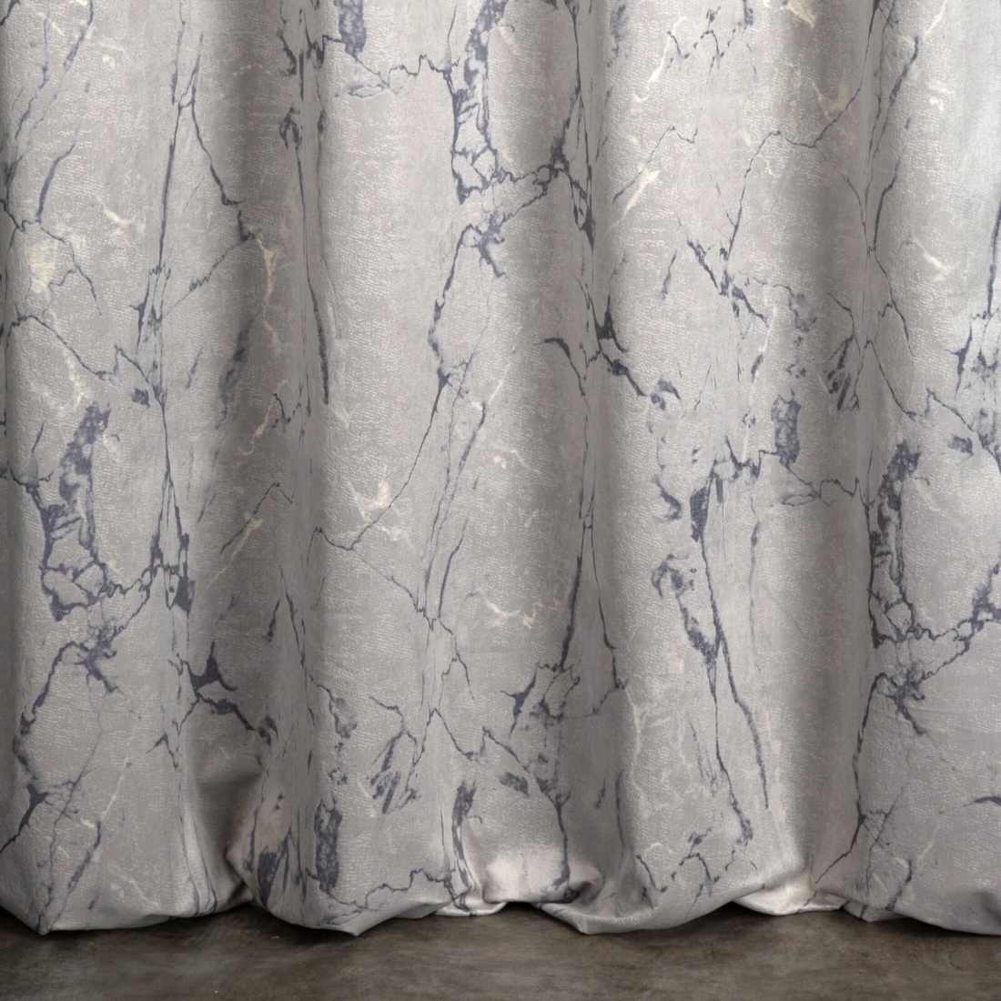 Záves 140x250 cm zamatový béžový grafitový na kovové krúžky WERA