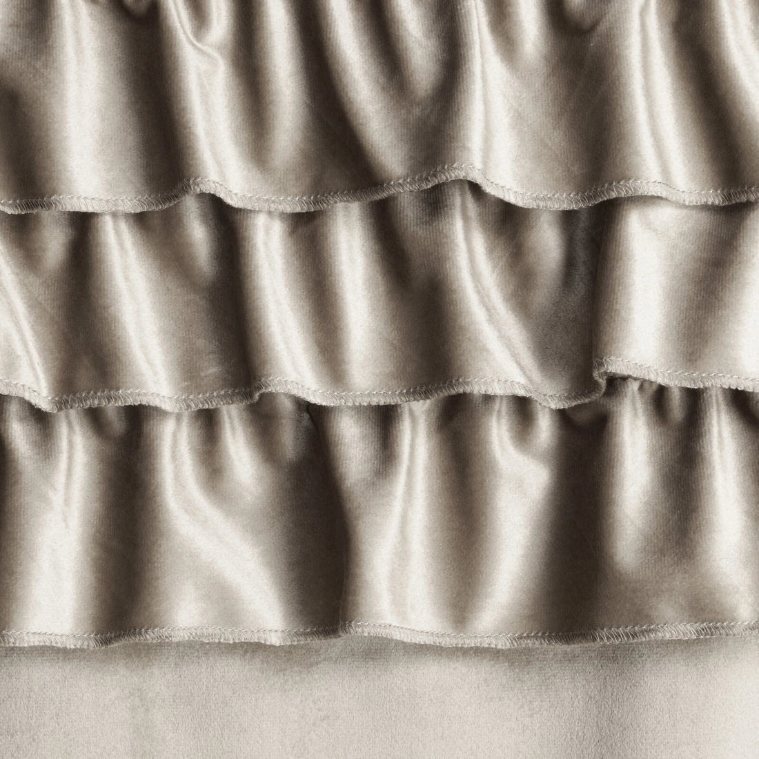 Záves 140x250 cm zamatový béžový na kovové krúžky ERIN