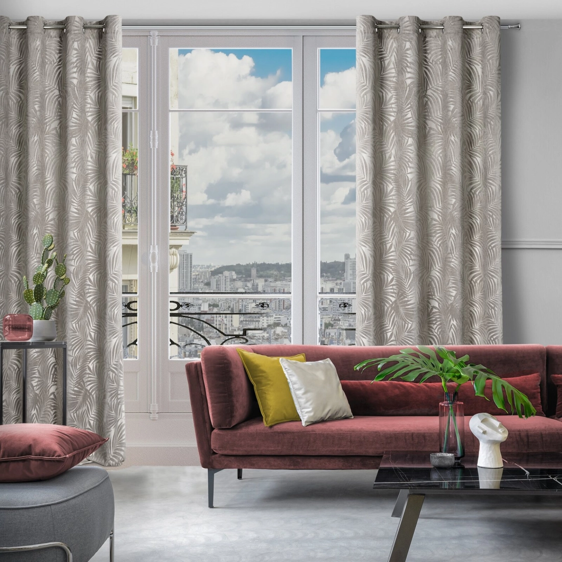 Záves 140x250 cm zamatový béžový na kovové krúžky LIVIA