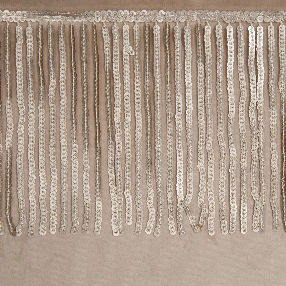 Záves 140x250 cm zamatový béžový, šampanský na kovové krúžky JASPER