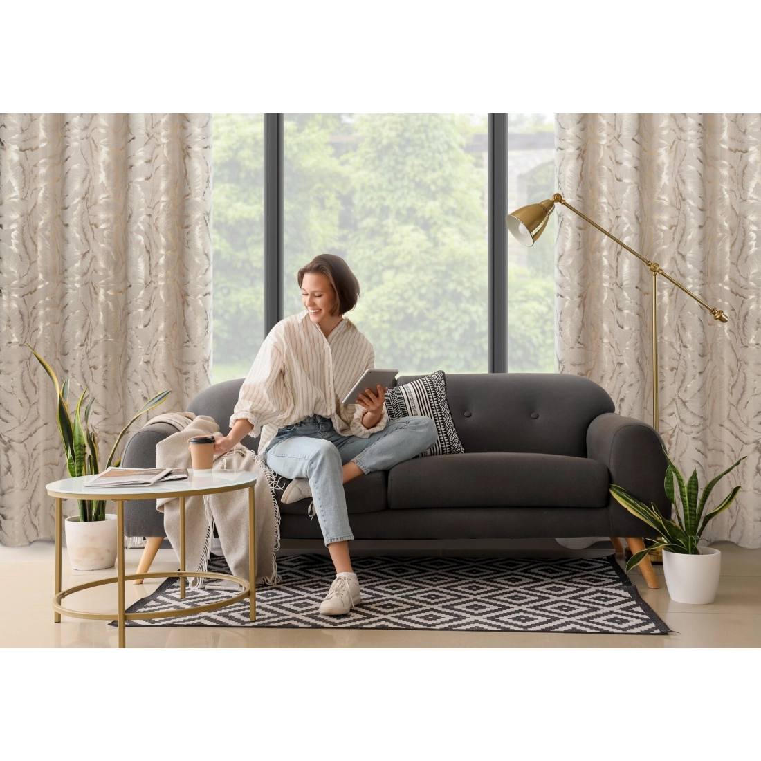 Sametový závěs 140x250 cm béžový šampaňský na kovové kroužky MILENA