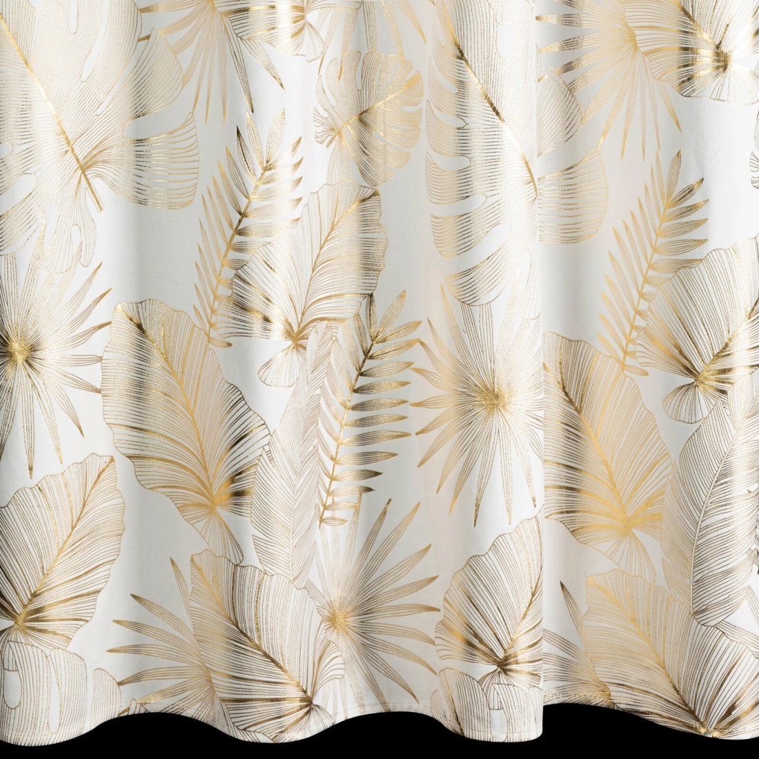 Záves 140x250 cm zamatový biely zlatistý na kovové krúžky ZARIA