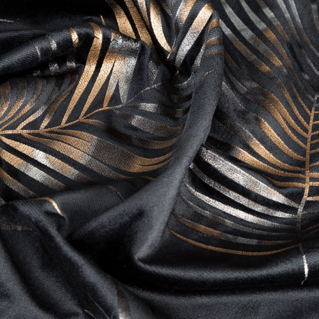 Záves 140x250 cm zamatový čierno šampanský na kovové krúžky GLORIA 2