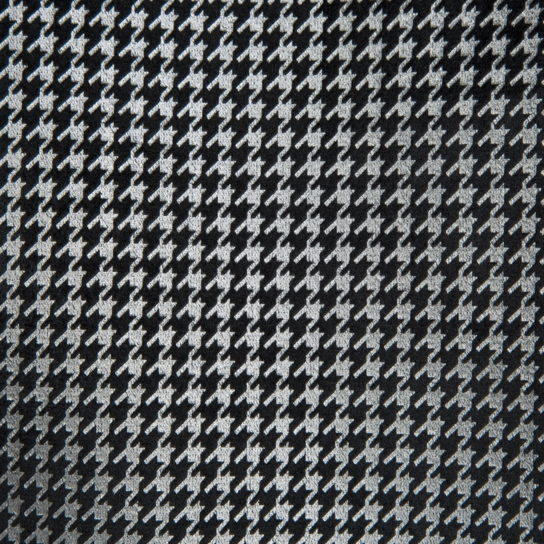 Záves 140x250 cm zamatový čierno-strieborný na kovové krúžky DARCY