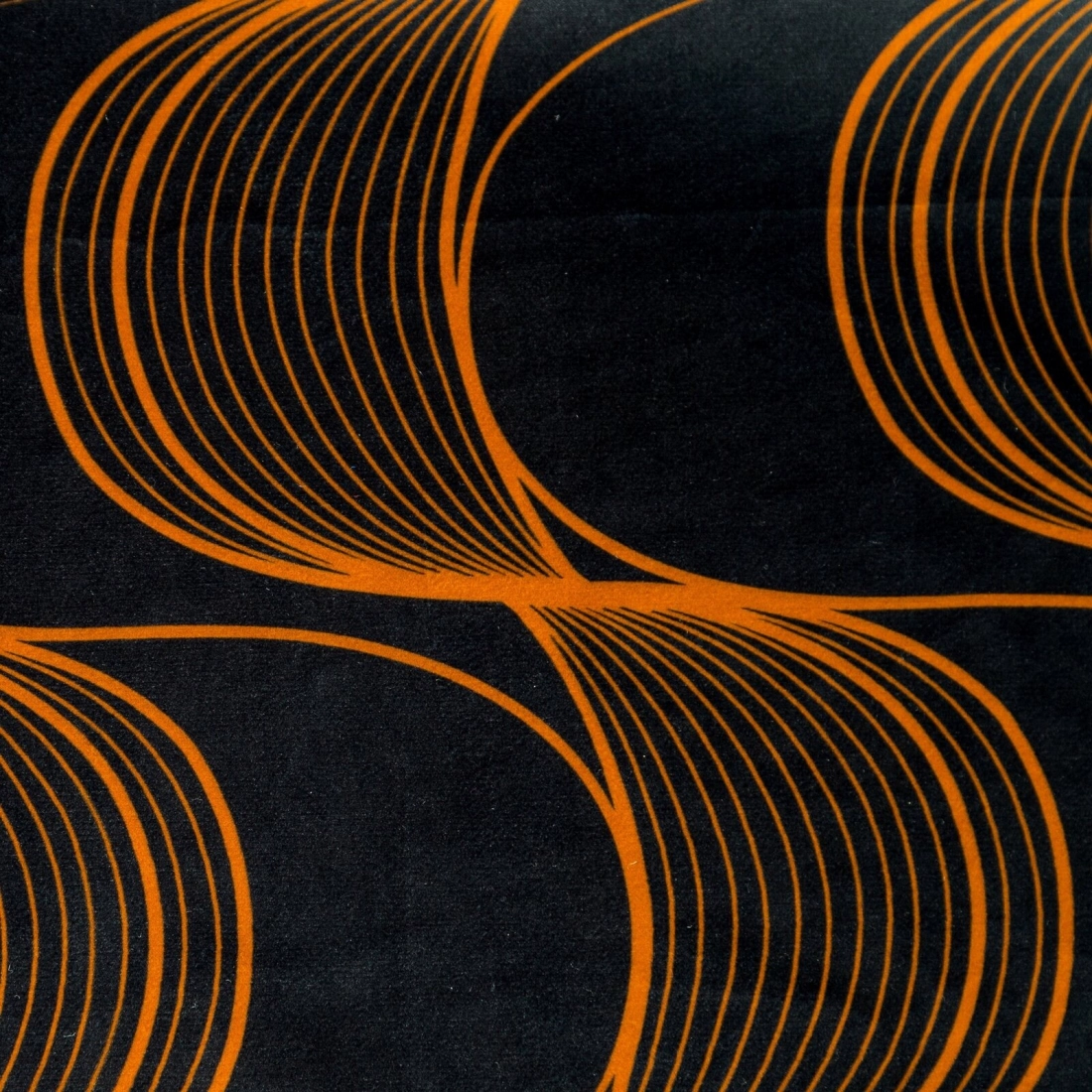 Záves 140x250 cm zamatový čierny, hrdzavý na kovové krúžky POLA