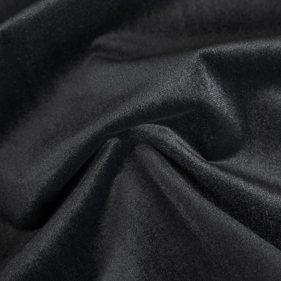 Záves 140x250 cm zamatový čierny na kovové krúžky NITA