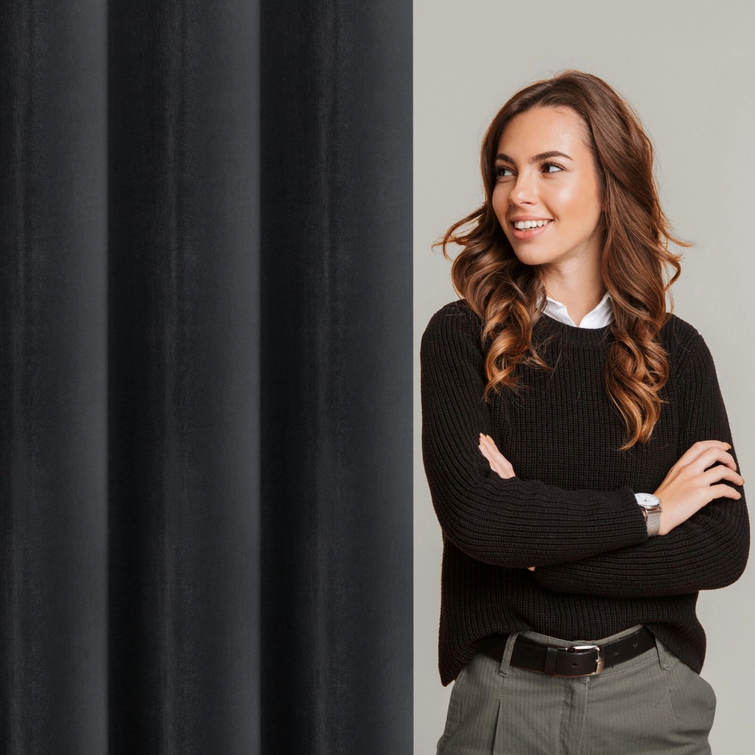 Záves 140x250 cm zamatový čierny na kovové krúžky NITA