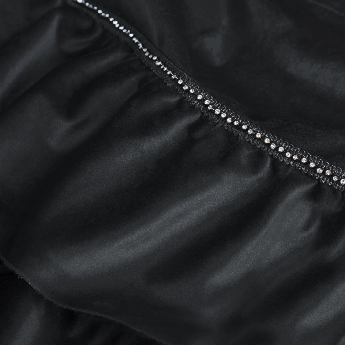 Záves 140x250 cm zamatový čierny na kovové krúžky SAMI