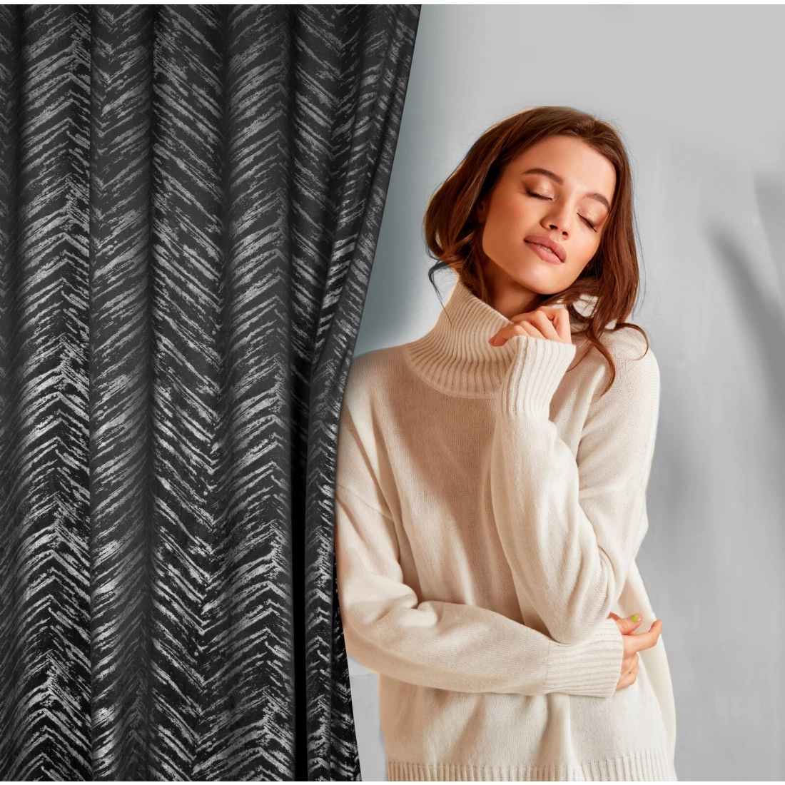 Záves 140x250 cm zamatový čierny na kovové krúžky SARA