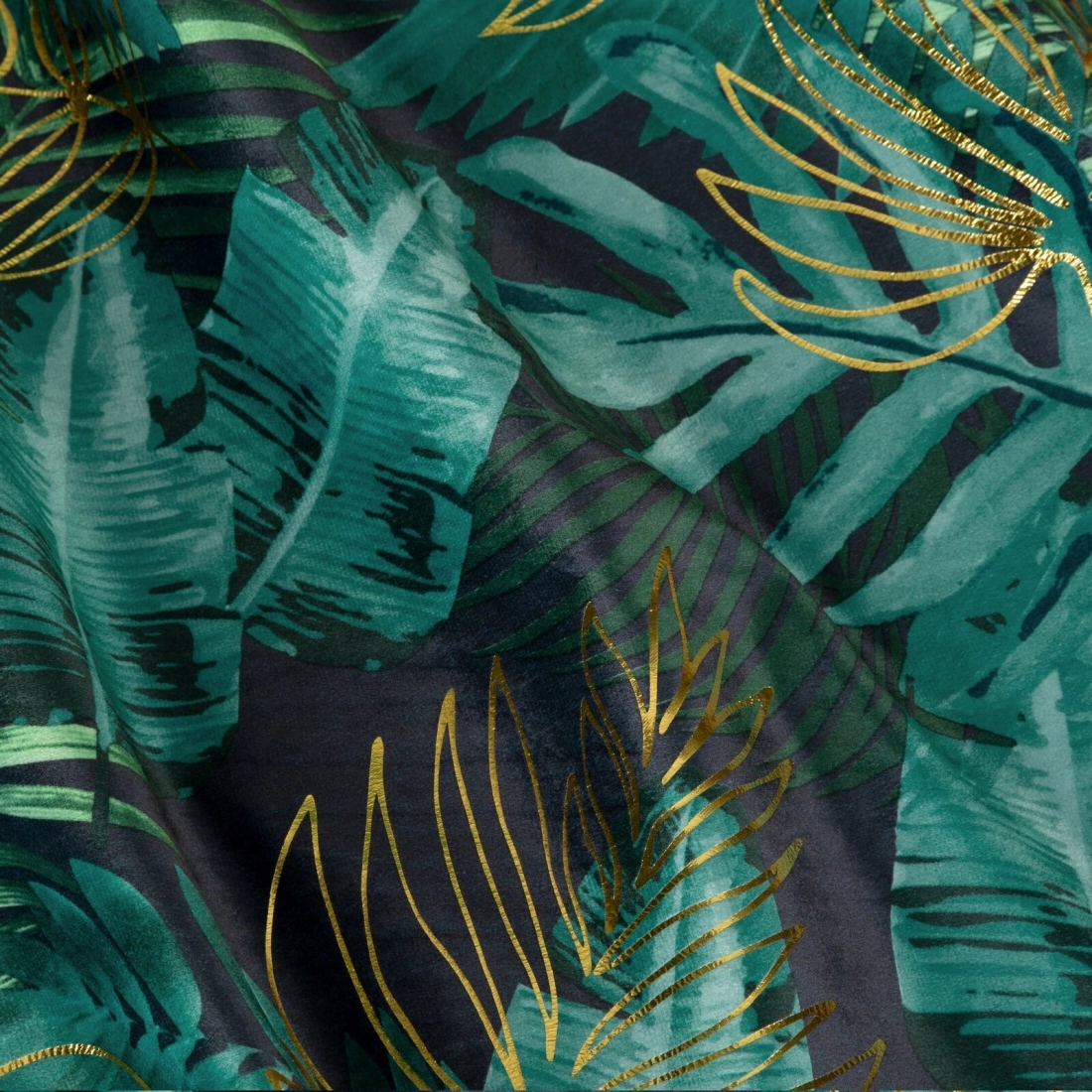 Záves 140x250 cm zamatový čierny zelený na kovové krúžky DAVOS