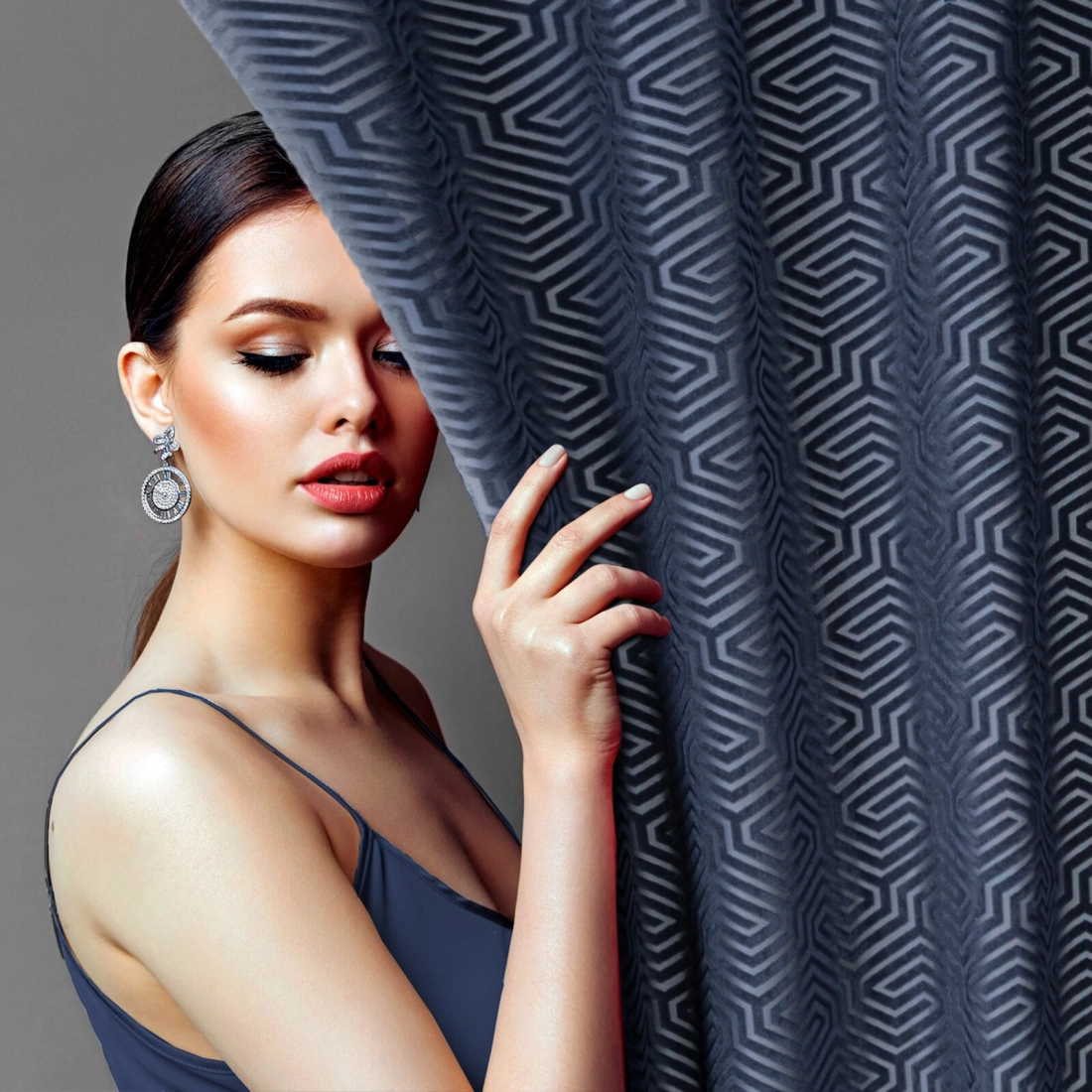 Záves 140x250 cm zamatový granátový na kovové krúžky Pierre Cardin