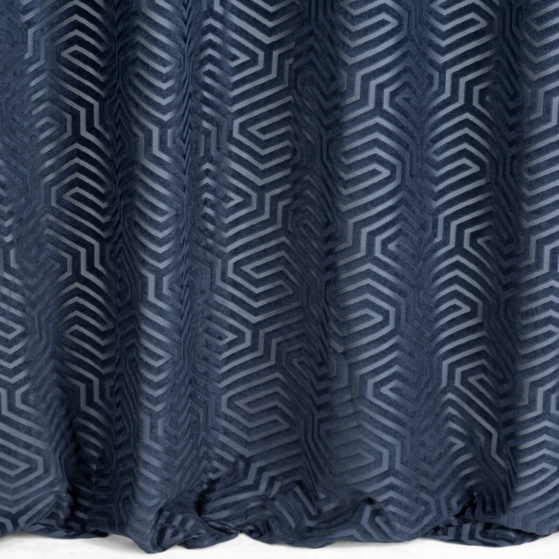 Záves 140x250 cm zamatový granátový na kovové krúžky Pierre Cardin