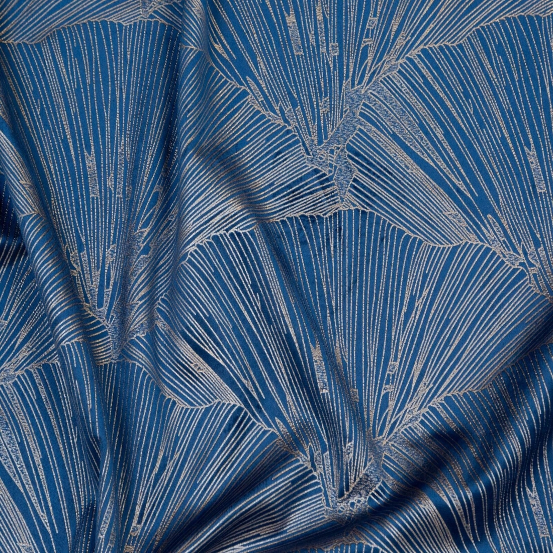 Záves 140x250 cm zamatový granátový, šampanský na kovové krúžky GOJA Pierre Cardin