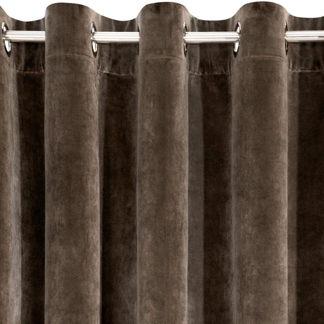 Záves 140x250 cm zamatový hnedý na kovové krúžky RIA Diva Line