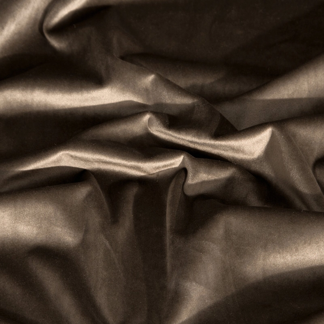 Záves 140x250 cm zamatový hnedý na kovové krúžky RIA Diva Line