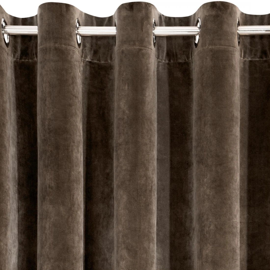 Záves 140x250 cm zamatový hnedý na kovové krúžky VILLA