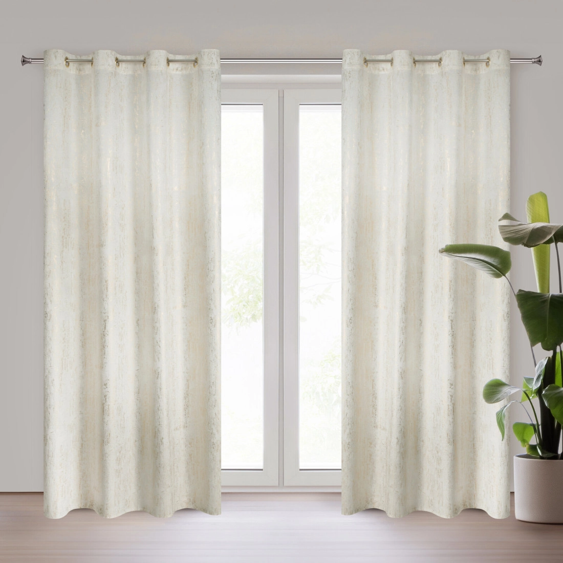 Záves 140x250 cm zamatový krémový na kovové krúžky DARA