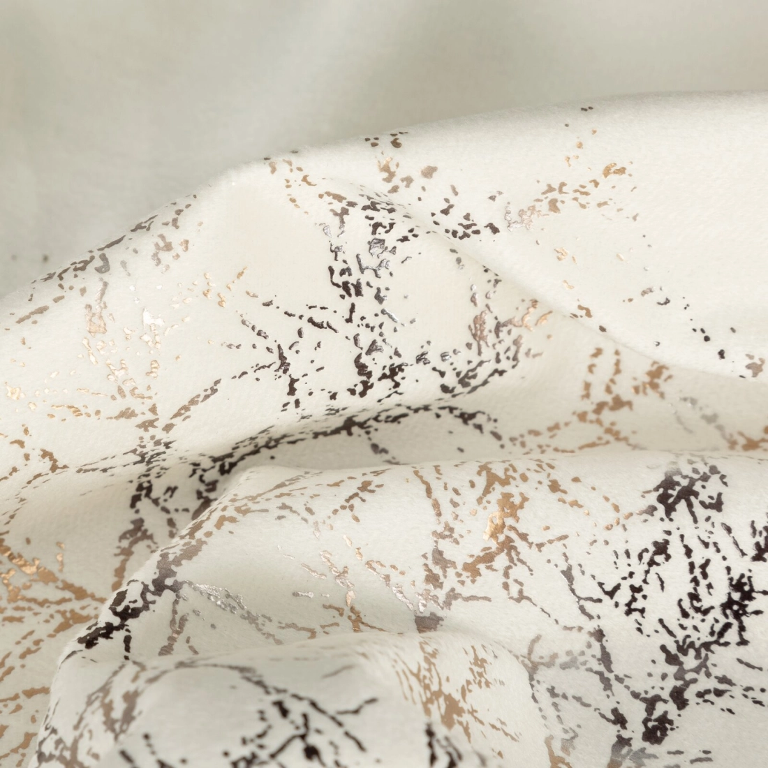 Závěs 140x250 cm sametový krémově šampaňský na kovové kroužky TORI