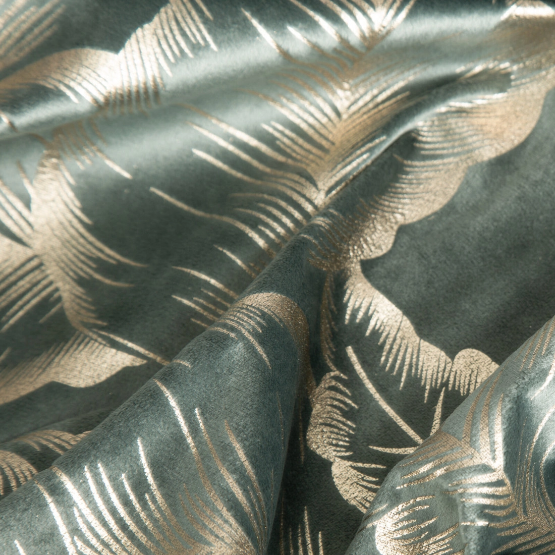 Záves 140x250 cm zamatový mätový šampanský na kovové krúžky MILENA