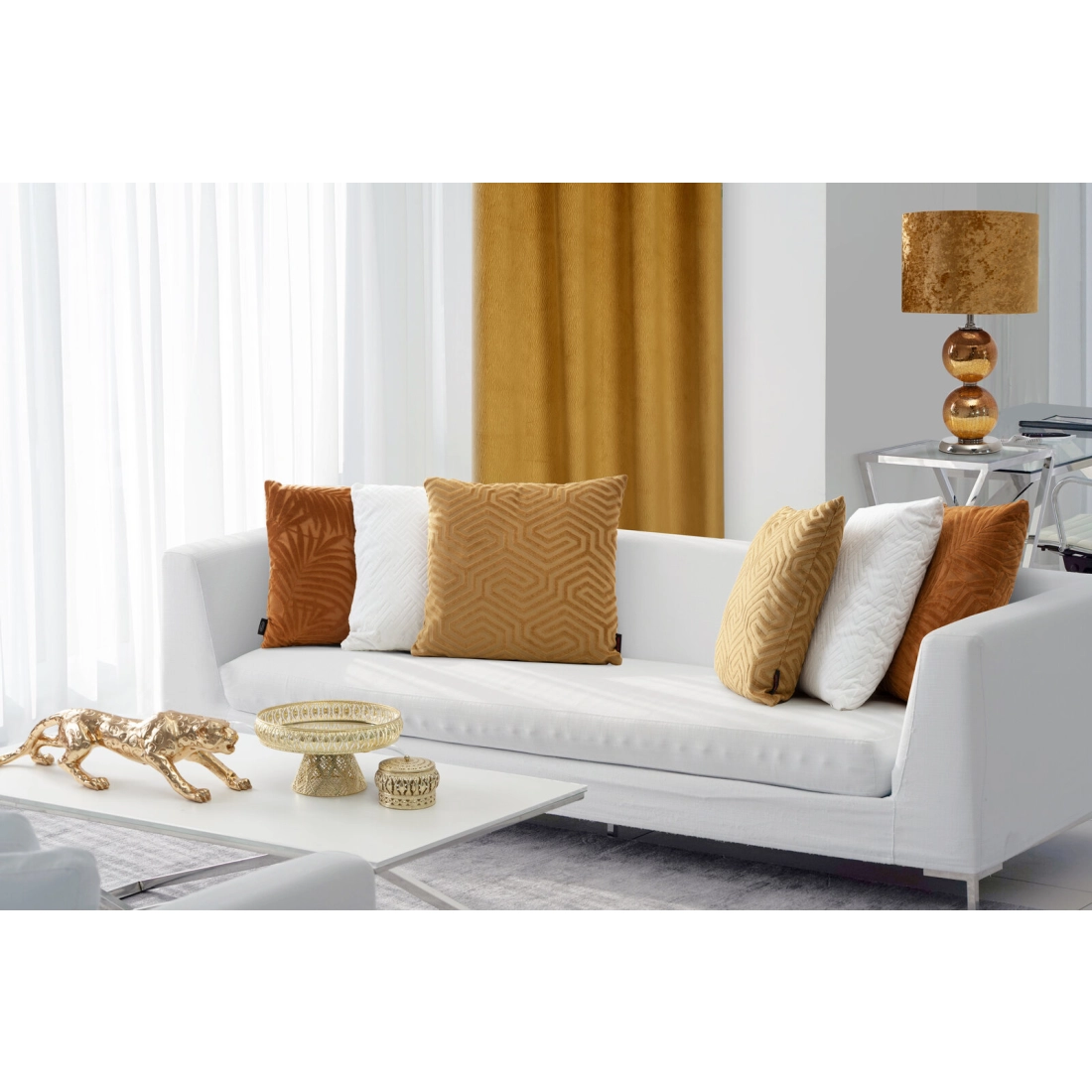 Záves 140x250 cm zamatový medový na kovové krúžky LILI