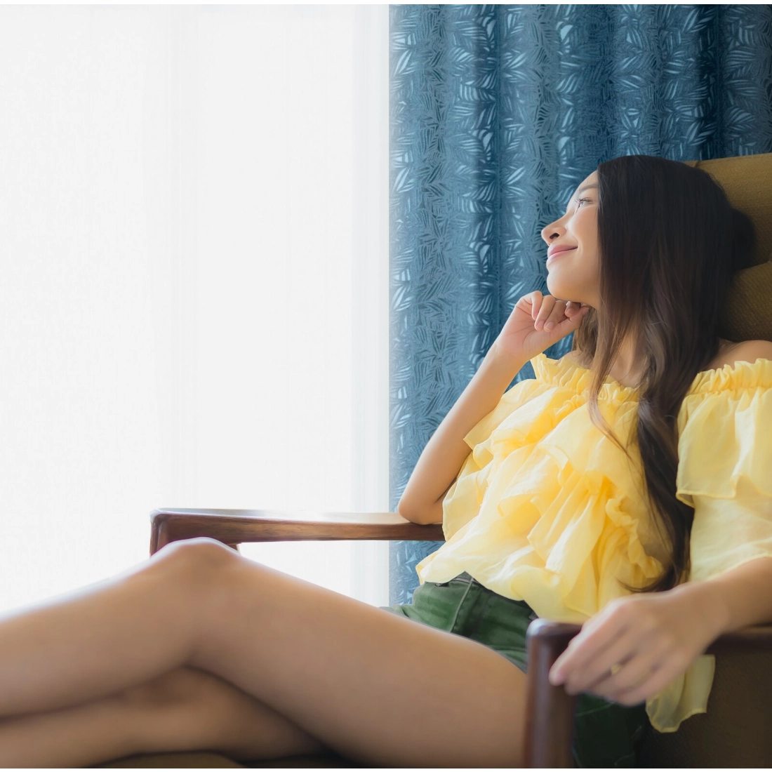 Záves 140x250 cm zamatový modrý na kovové krúžky OCTAVIA