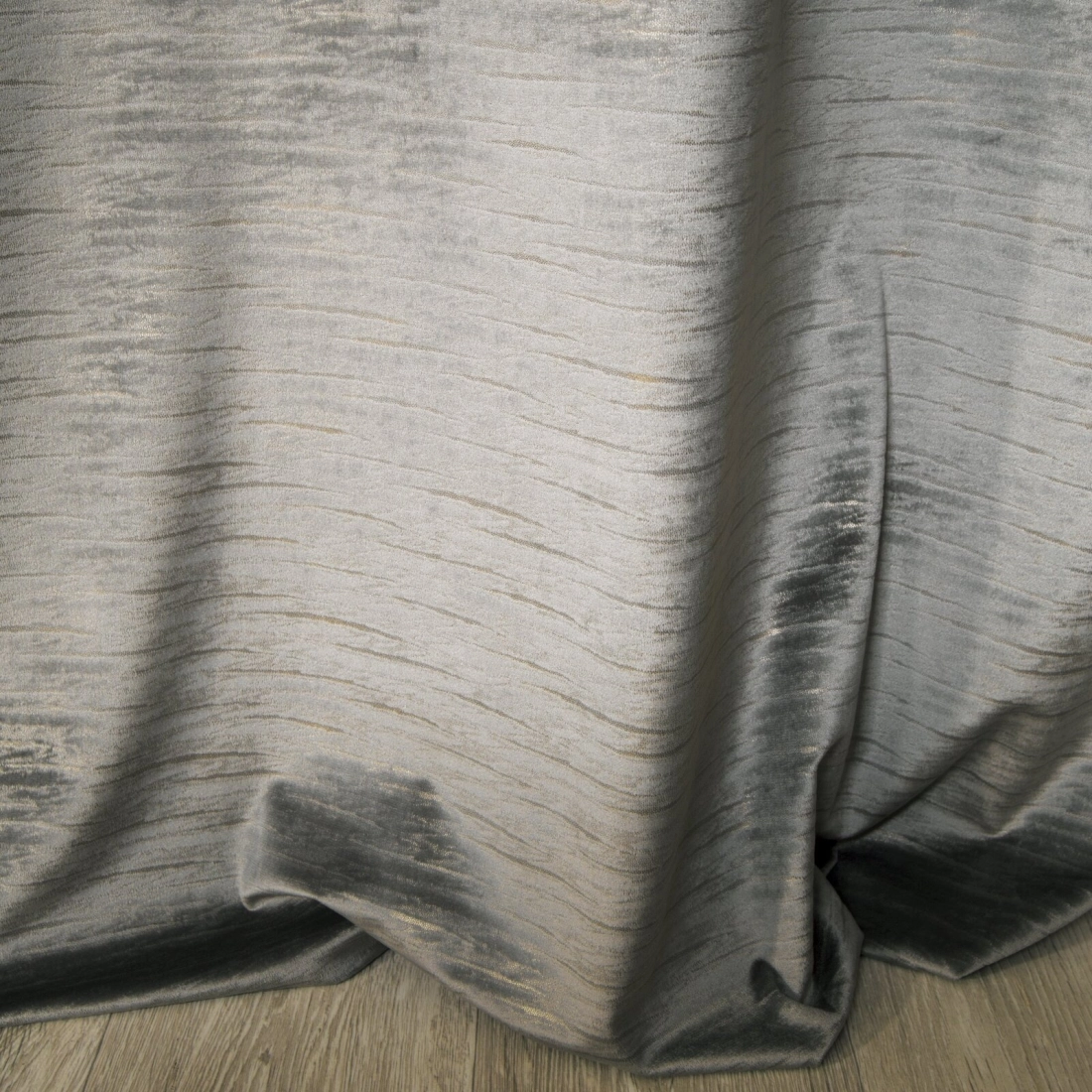 Záves 140x250 cm zamatový oceľový na kovové krúžky ALUVIA