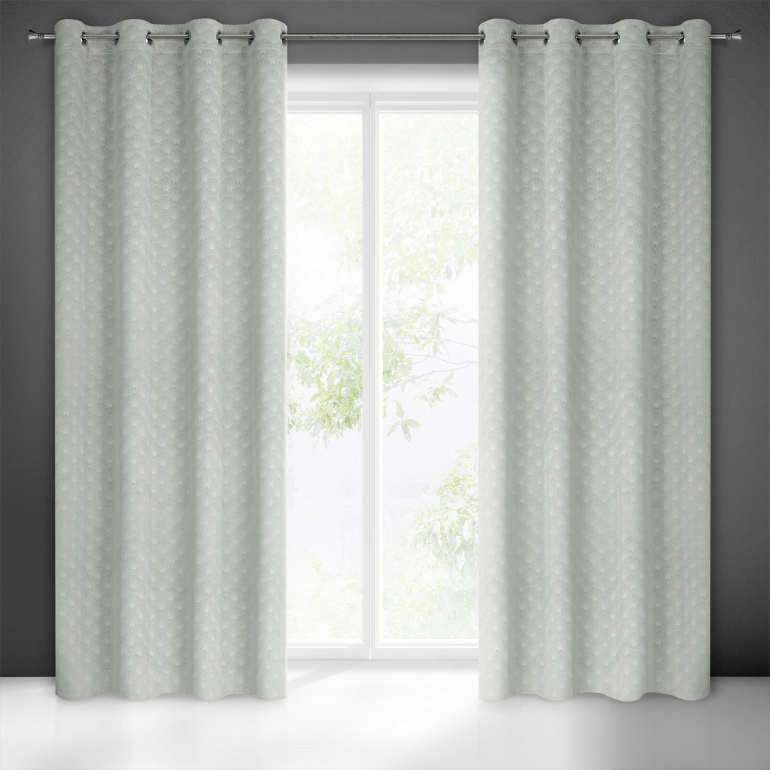 Záves 140x250 cm zamatový sivý na kovové krúžky JULIA