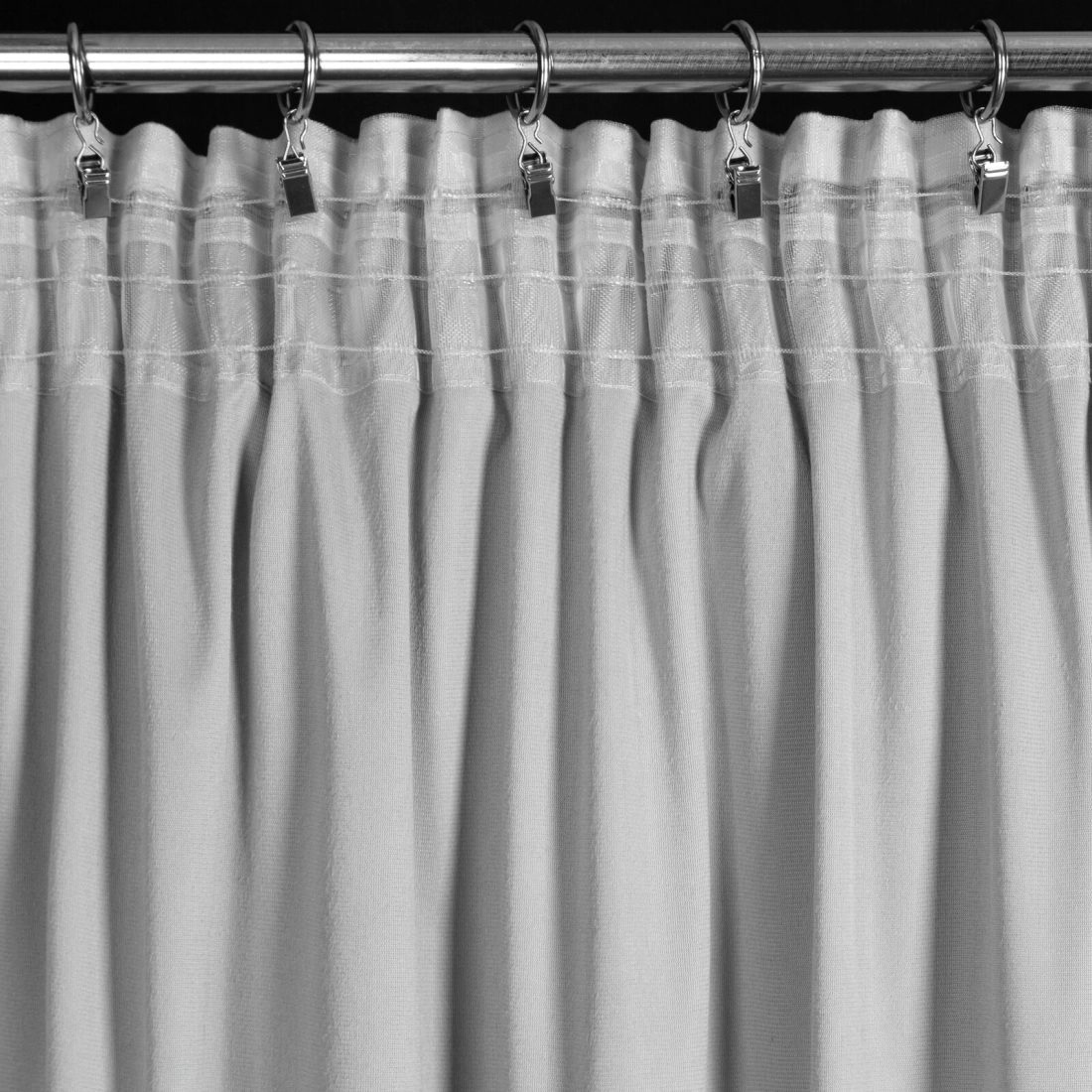 Záves 140x250 cm zamatový sivý na riasiacu pásku DANI