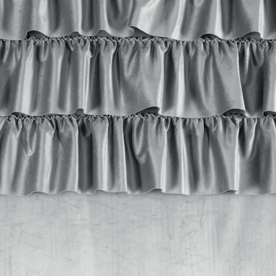 Záves 140x250 cm zamatový strieborný na kovové krúžky AURA