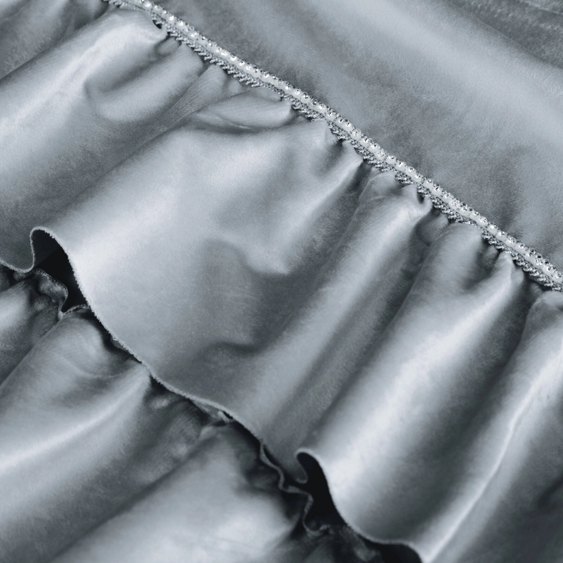 Záves 140x250 cm zamatový strieborný na kovové krúžky SAMI