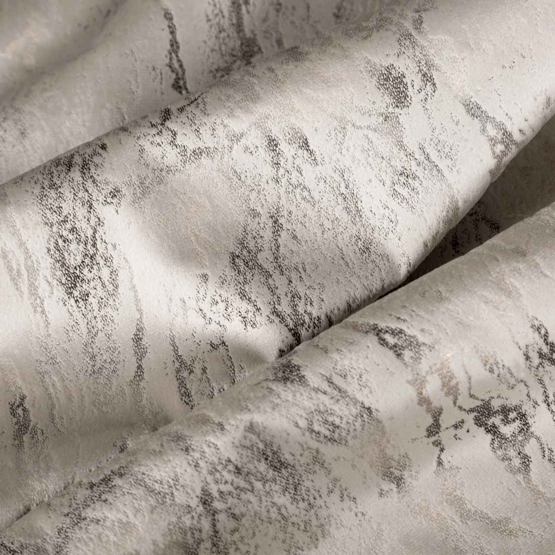 Závěs 140x250 cm sametový světle béžový se zlatou na kovové kroužky KORNELIA