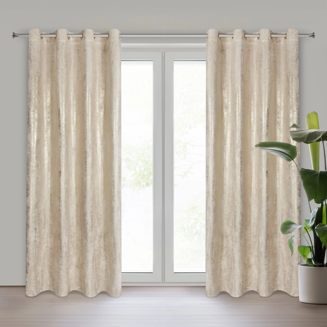 Záves 140x250 cm zamatový svetlobéžový zlatý na kovové krúžky RENIA