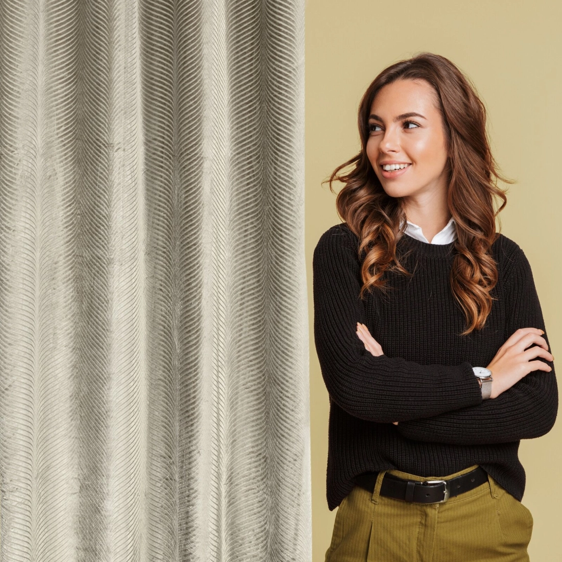 Záves 140x250 cm zamatový tmavobéžový na kovové krúžky LUSSI