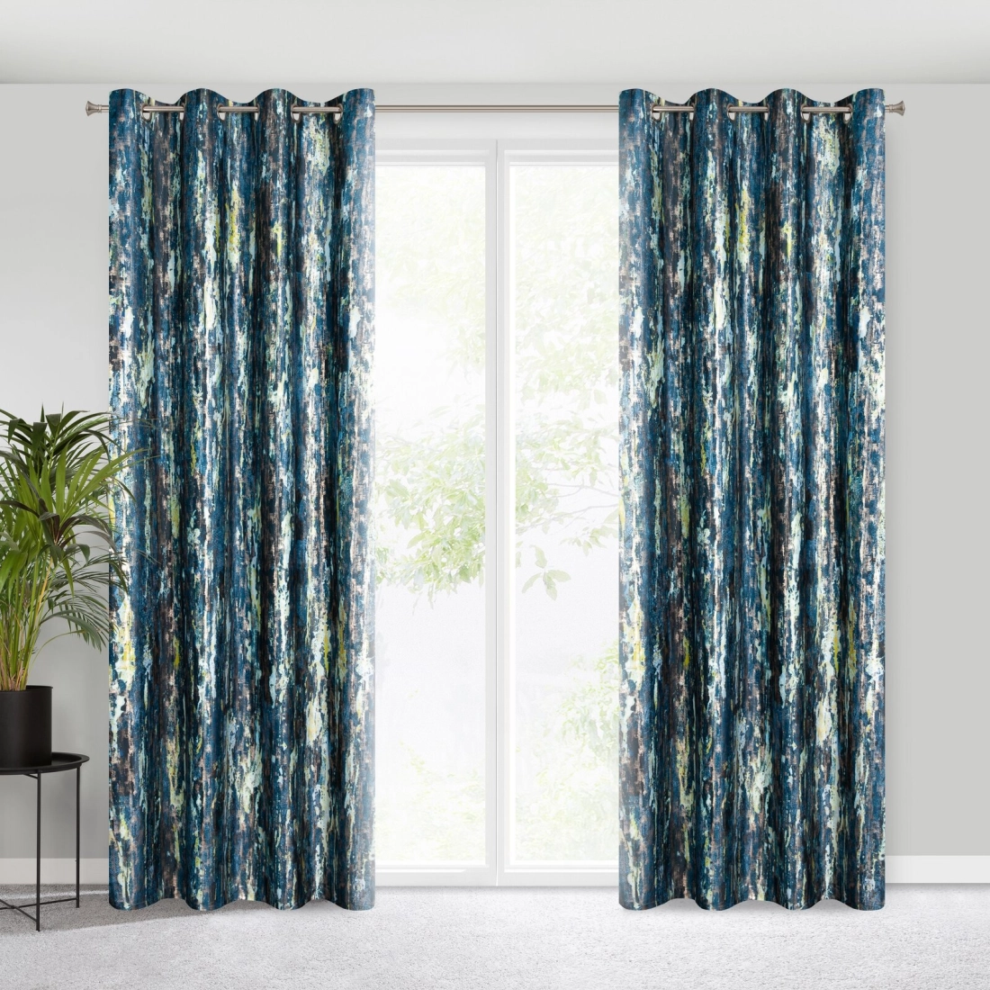 Záves 140x250 cm zamatový tmavomodrý na kovové krúžky GRACE