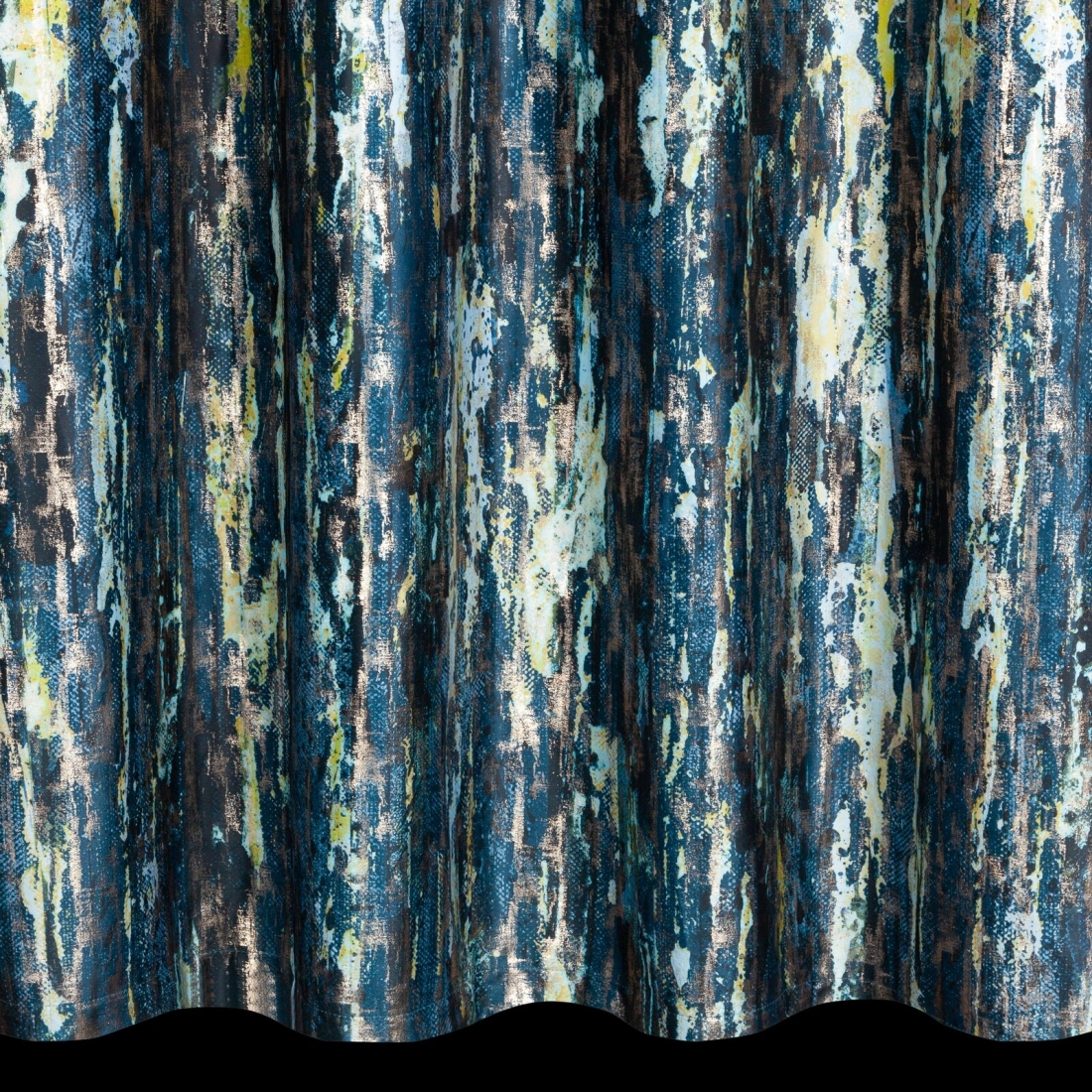 Záves 140x250 cm zamatový tmavomodrý na kovové krúžky GRACE