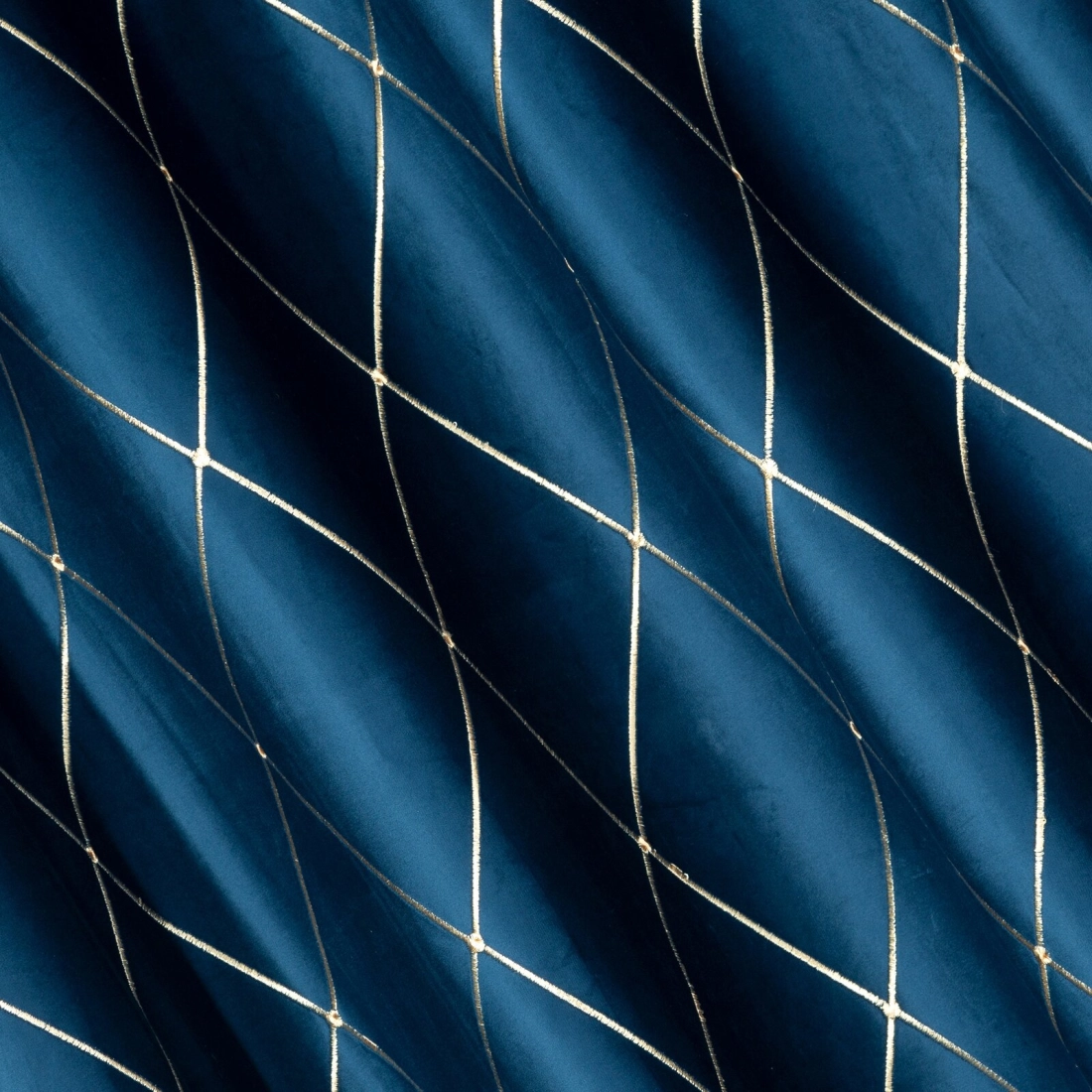 Záves 140x250 cm zamatový tmavomodrý zlatý na kovové krúžky MARGO Pierre Cardin