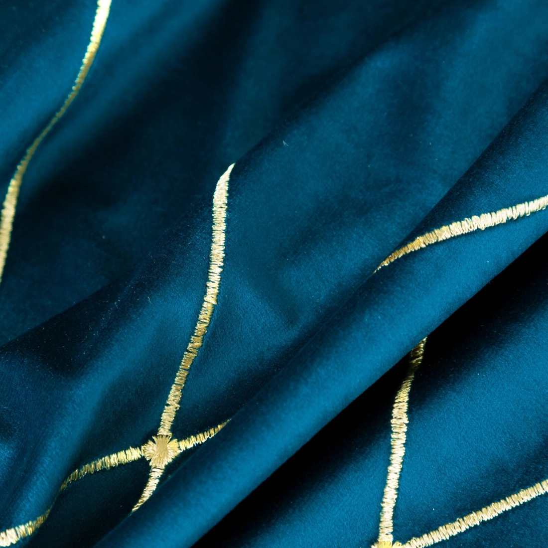 Záves 140x250 cm zamatový tmavomodrý zlatý na kovové krúžky MARGO Pierre Cardin