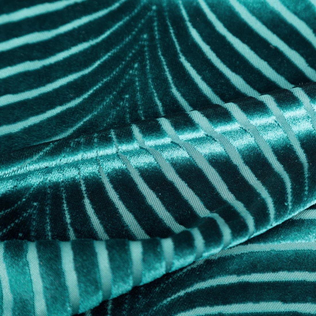 Záves 140x250 cm zamatový tmavotyrkysový na kovové krúžky LUSSI