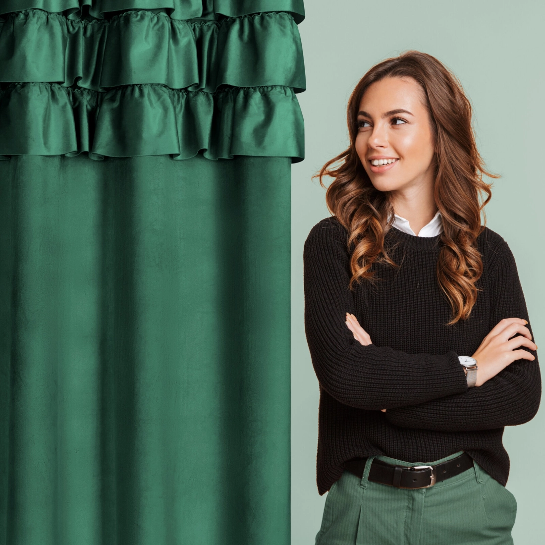 Závěs 140x250 cm sametový tmavě zelený na kovové kroužky SAMI