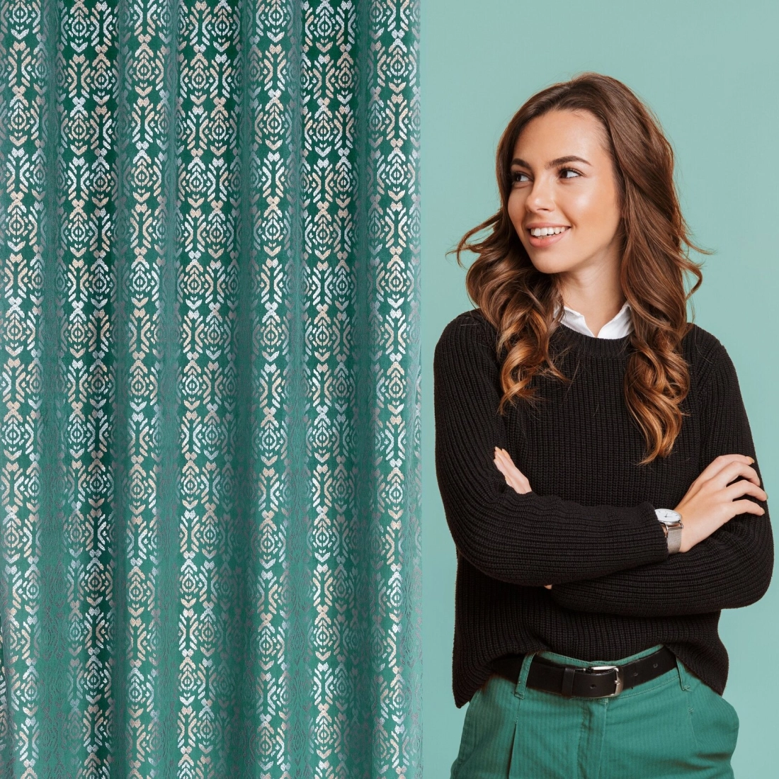 Sametový závěs 140 x 250 cm tyrkysový, zlatý na kovových kroužcích LAURA