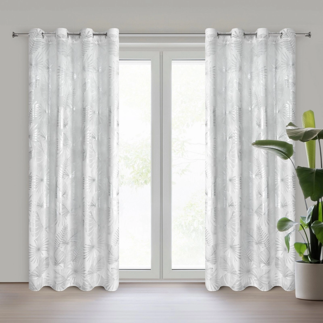 Záves 140x250 cm zamatový velúrový biely strieborný na kovové krúžky ZARIA