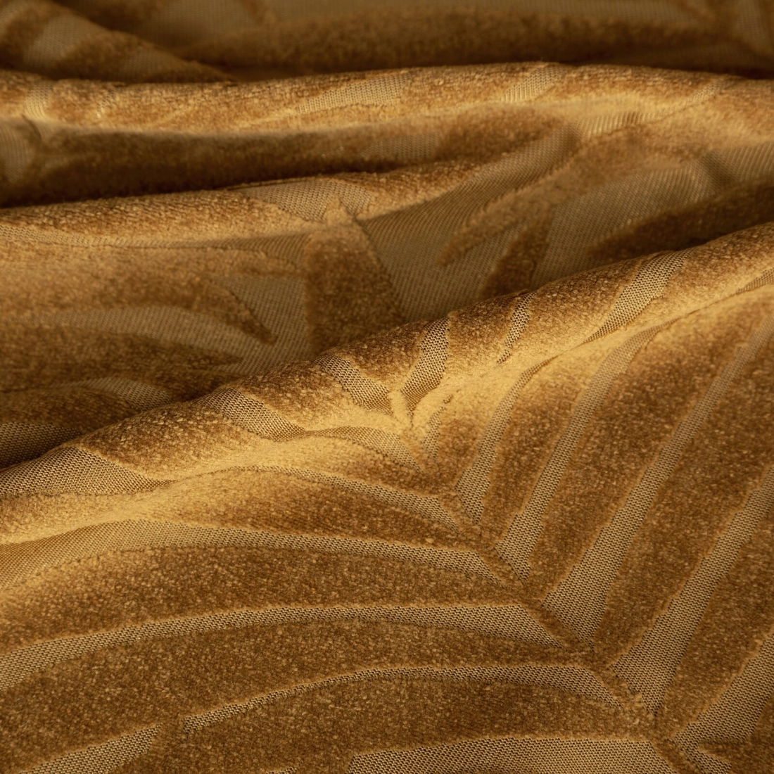 Záves 140x250 cm zamatový zlatistý na kovové krúžky LIVIA