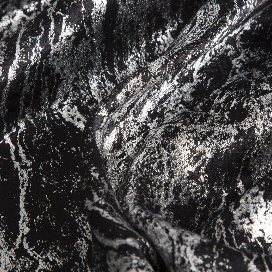 Zatemňovací závěs 140x250 cm černo-stříbrný na kovové kroužky ELISE