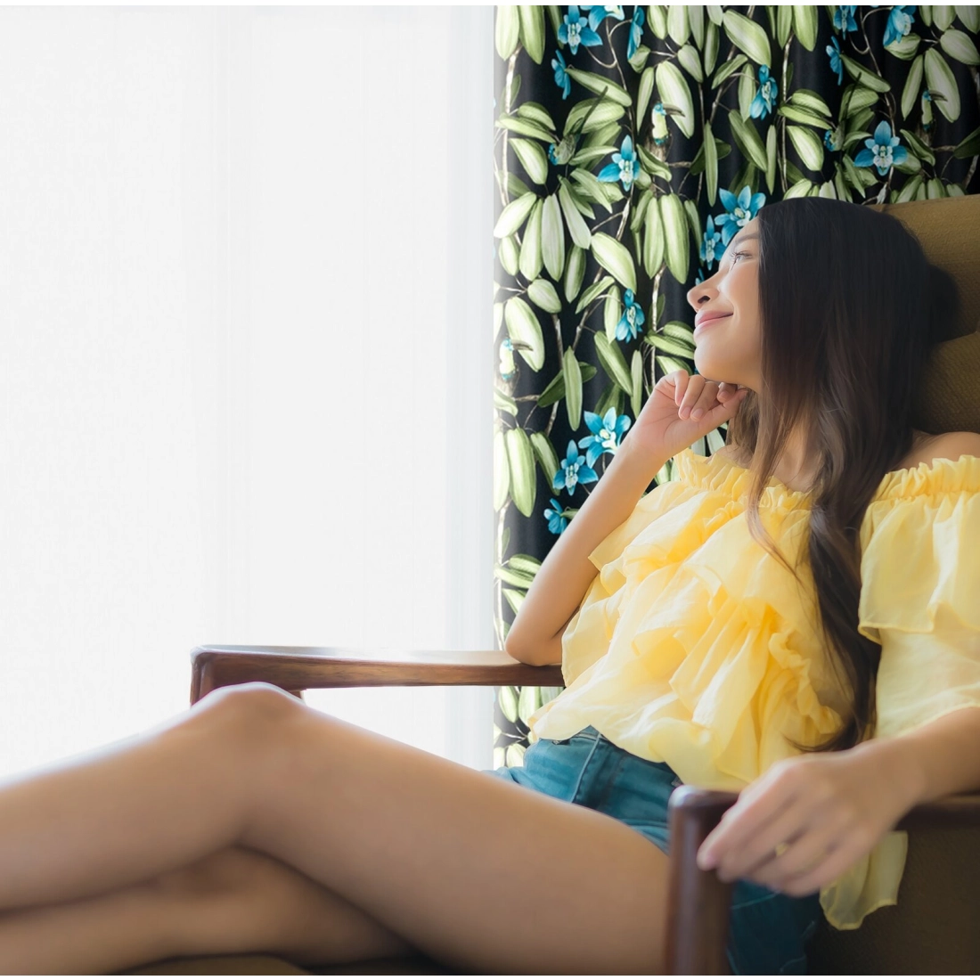 Zatemňovací závěs 140 x 250 cm černo-zelený na kovových kroužcích LONI