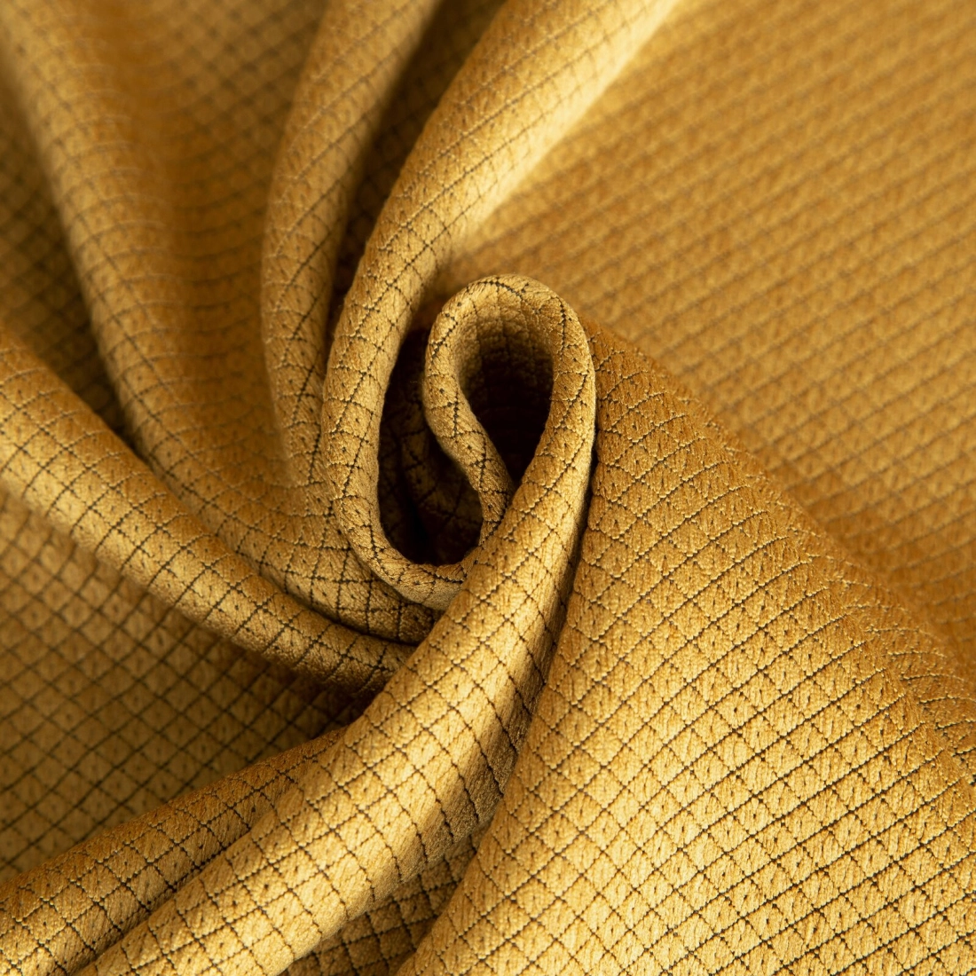 Závěs 140 x 250 cm zatemňovací medový na kovové kroužky AMARO