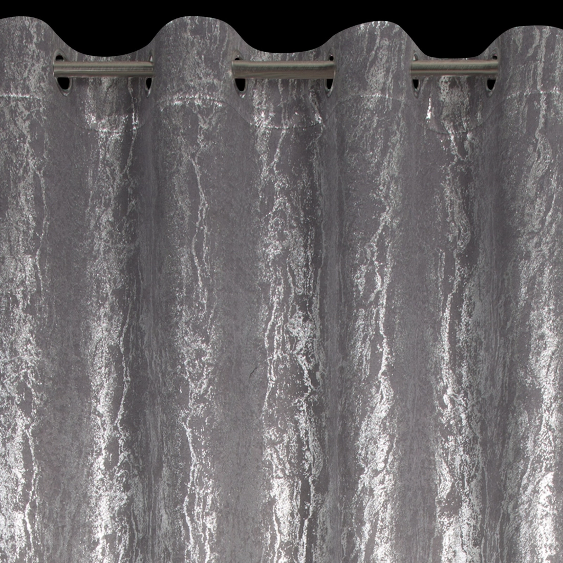 Závěs 140x250 cm zatemňovací šedý stříbrný na kovové kroužky ELISE