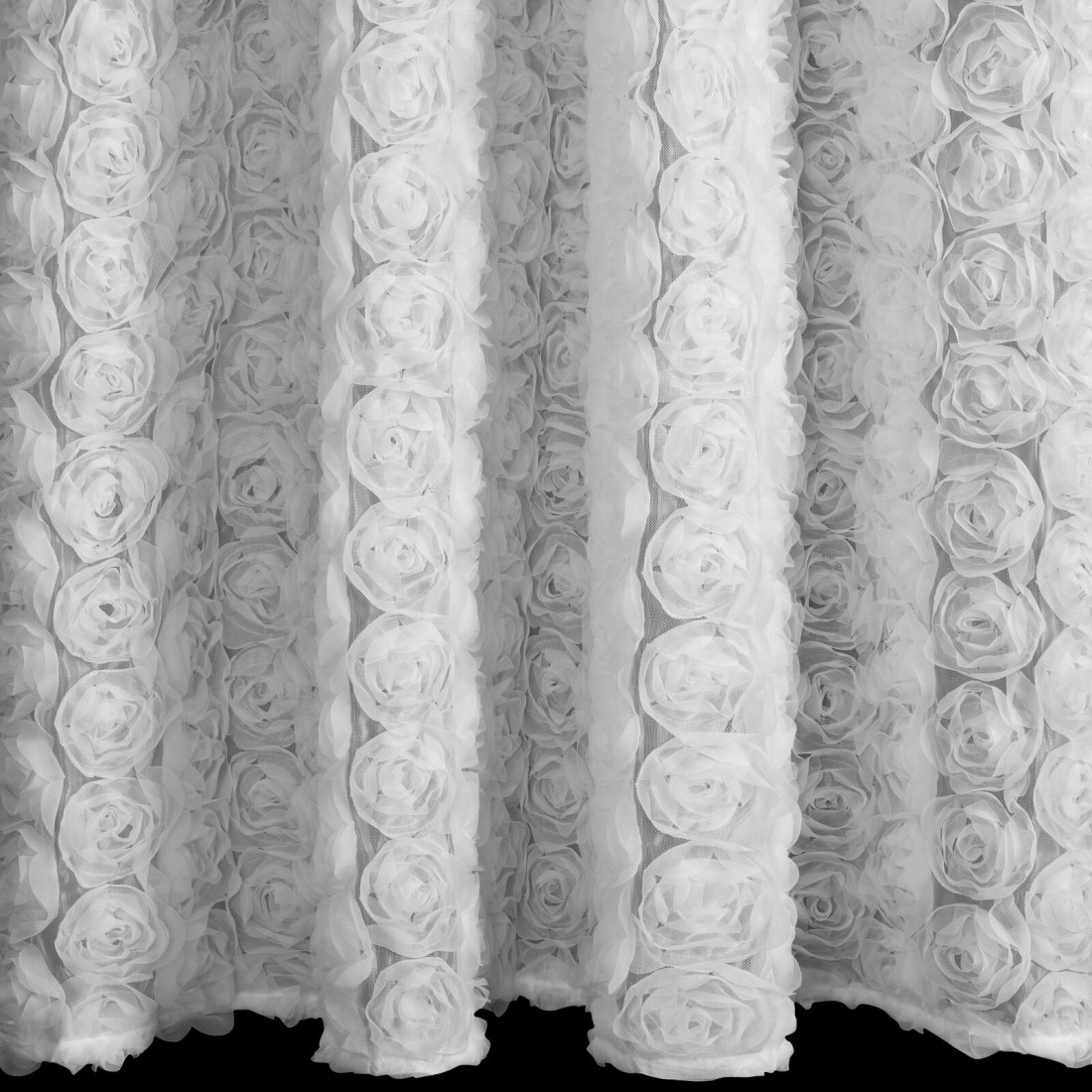 Záves 140x270 cm biely zamatový na riasiacu pásku ROSES1 Eva Minge