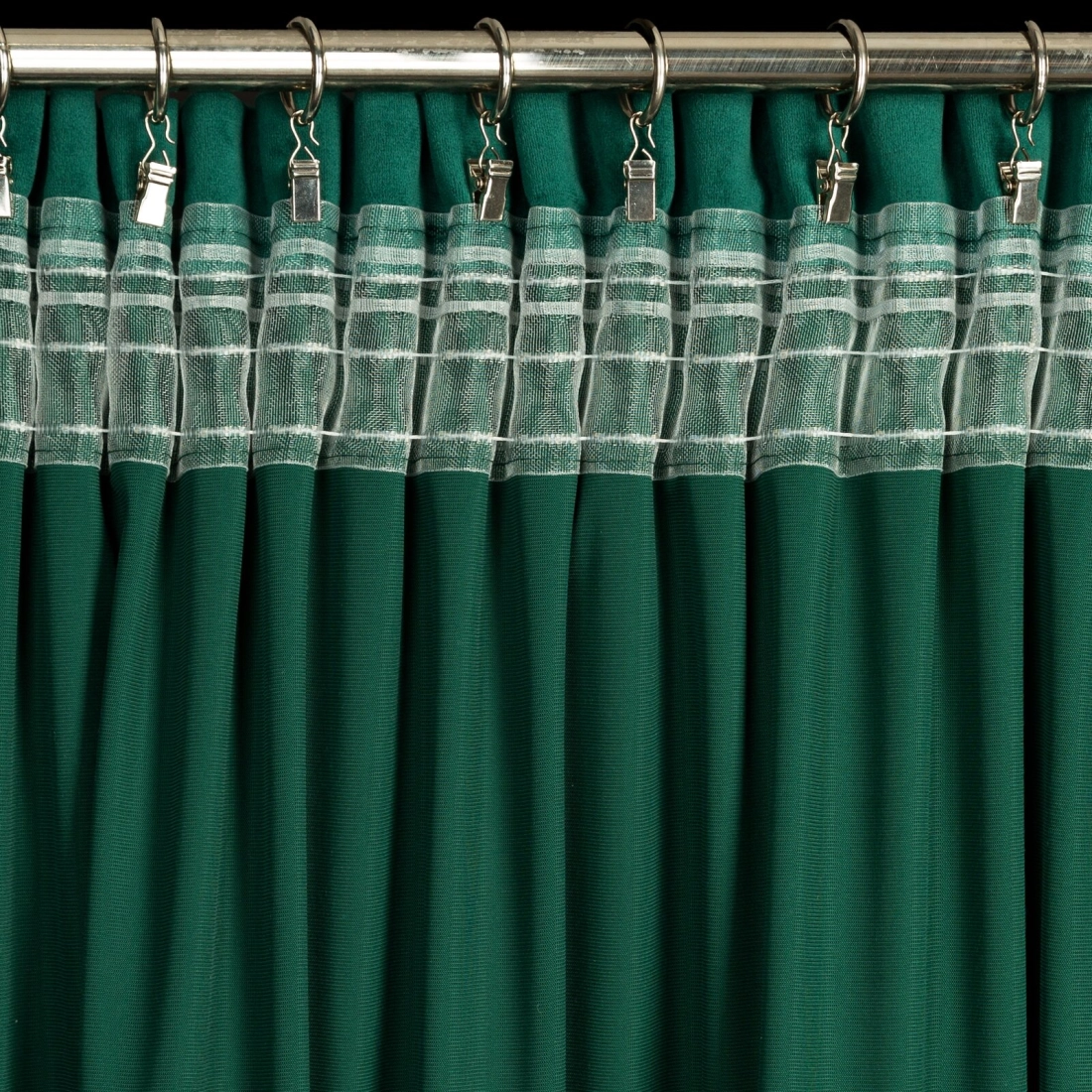 Záves 140x270 cm matný zamatový fľaškovo zelený na riasiacu pásku MELANIE