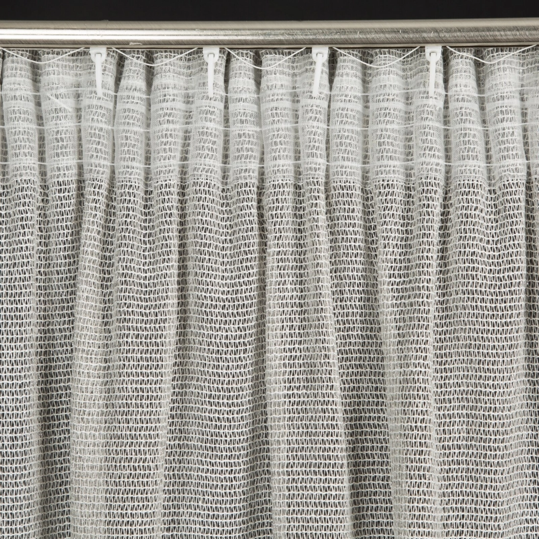 Záves 140x270 cm polyester strieborný na riasiacu pásku EMILIA